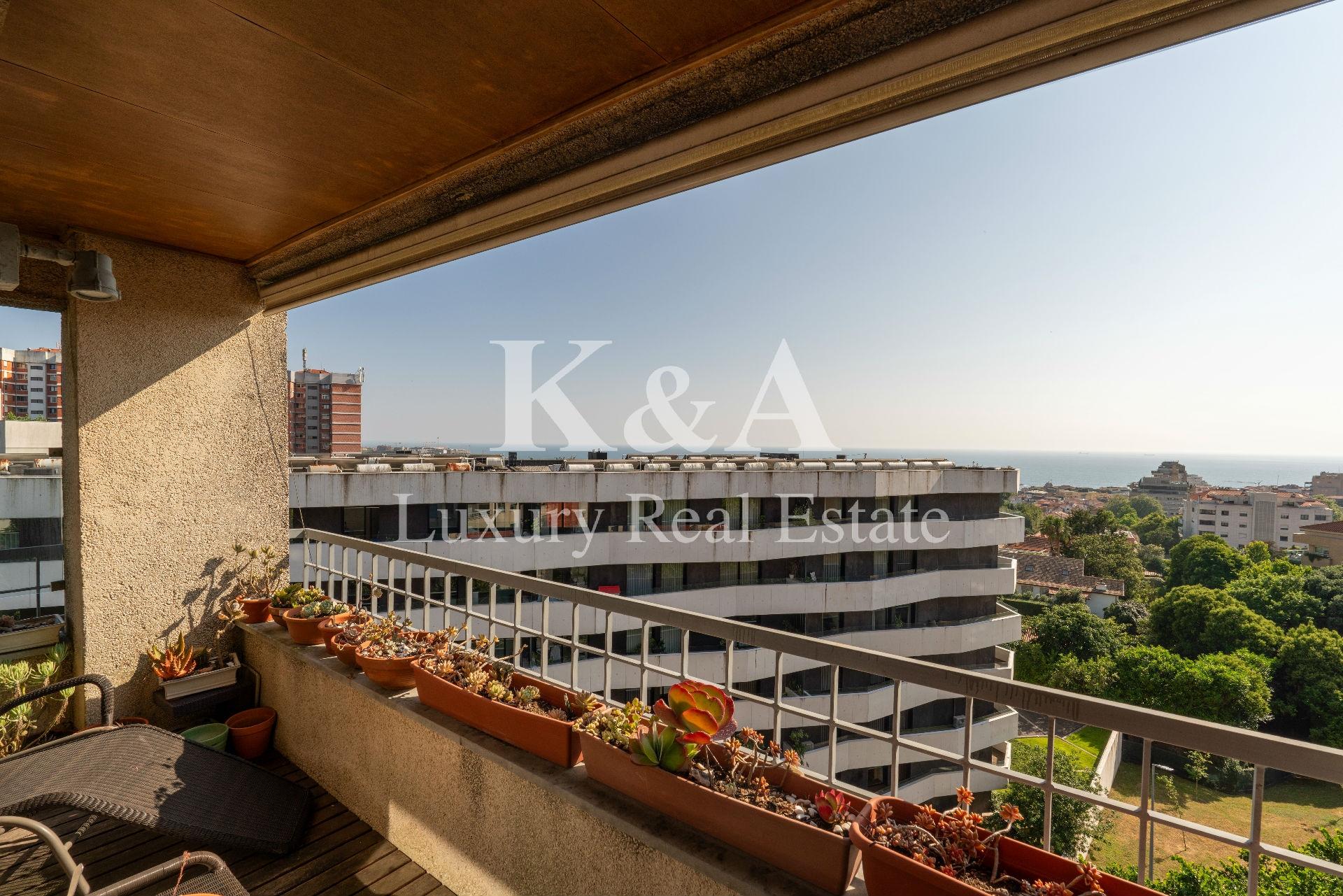 Apartamento T4+1 na Foz