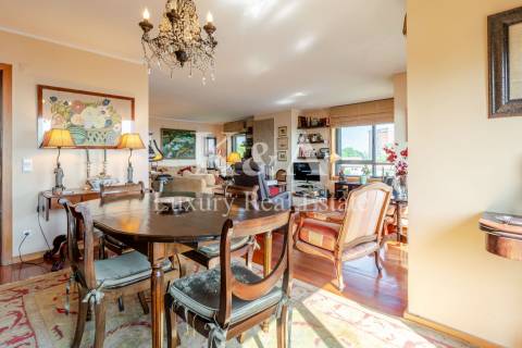 Apartamento T4+1 na Foz