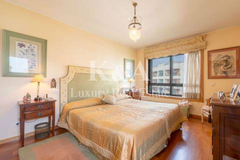 Apartamento T4+1 na Foz