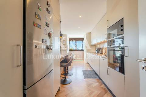 Apartamento T2+1 na Foz Velha.