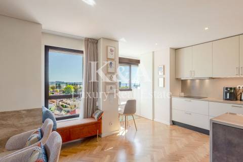 Apartamento T2+1 na Foz Velha.