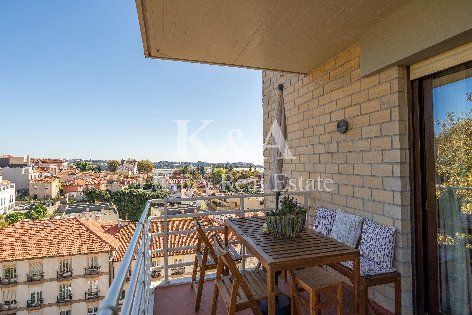 Apartamento T2+1 na Foz Velha.