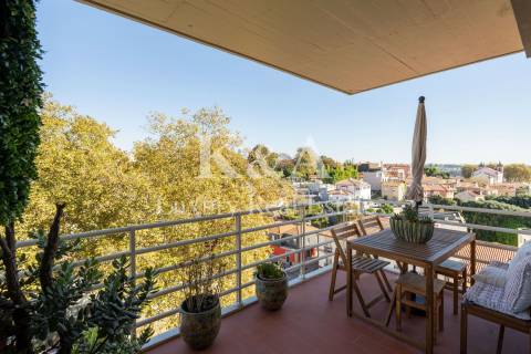 Apartamento T2+1 na Foz Velha.