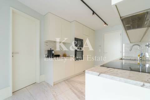 Apartamento T4 em Serralves