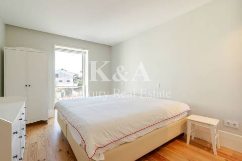 Apartamento T4 em Serralves