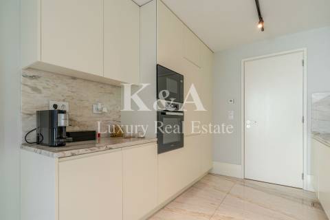 Apartamento T4 em Serralves