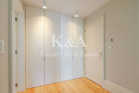 Apartamento T4 em Serralves