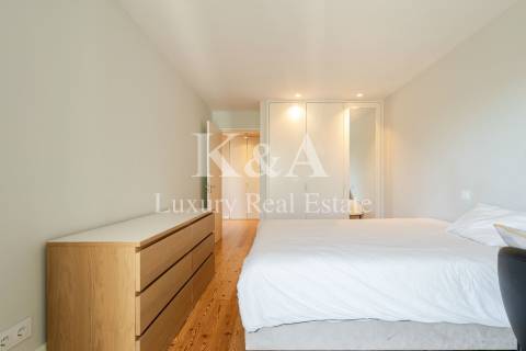 Apartamento T4 em Serralves