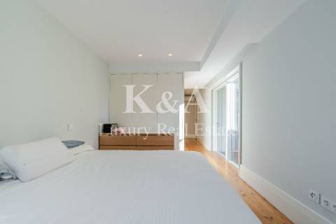 Apartamento T4 em Serralves