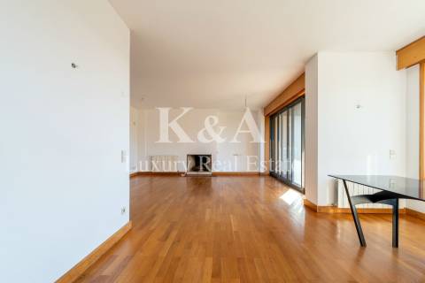 Apartamento T3+1 na Foz