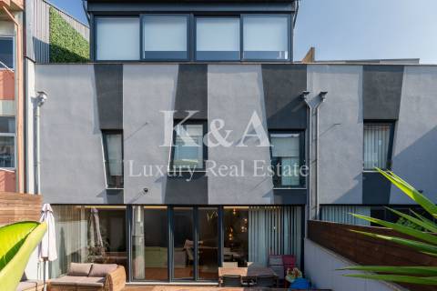 Moradia T3 com jardim e piscina no Porto.