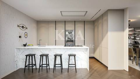 Apartamento T4 com  acabamentos de luxo.