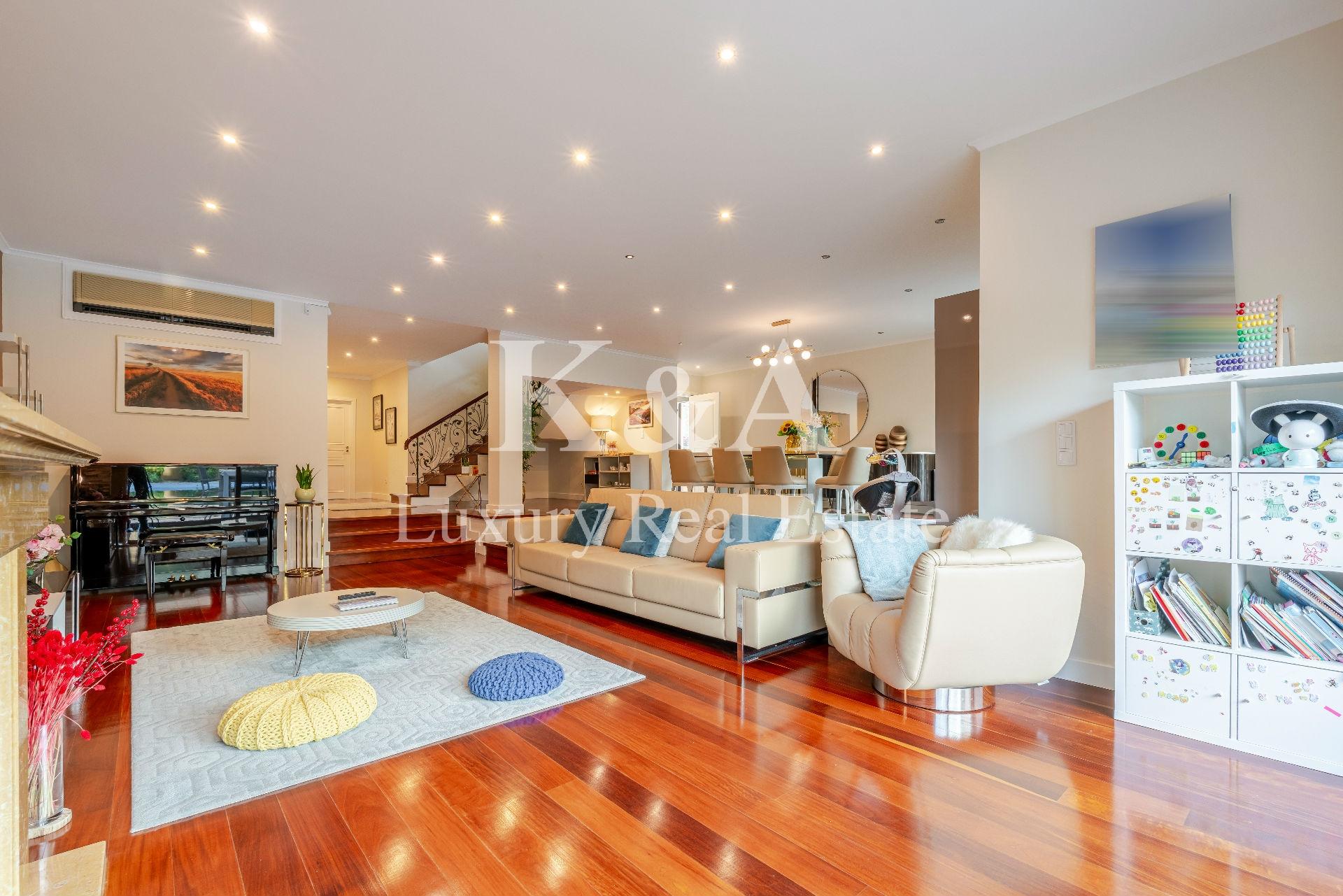 Moradia T4 com jardim e piscina