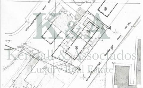 Moradia T4 com jardim e piscina