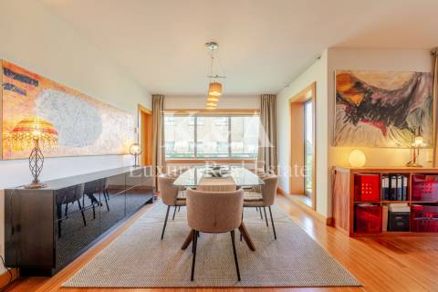 Apartamento T3 Venda em Lordelo do Ouro e Massarelos,Porto