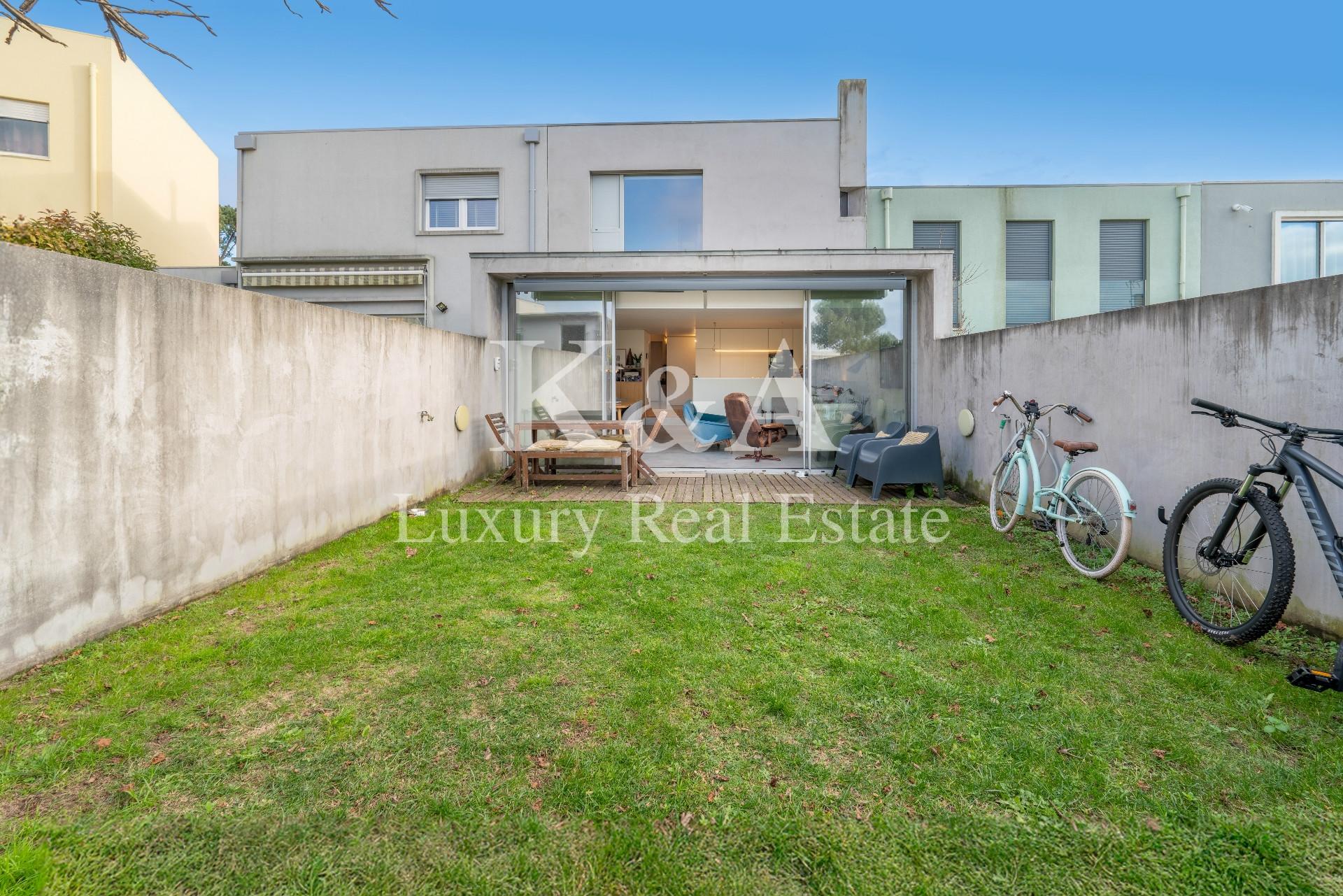 Moradia de 4 quartos a poucos minutos do Parque da Cidade