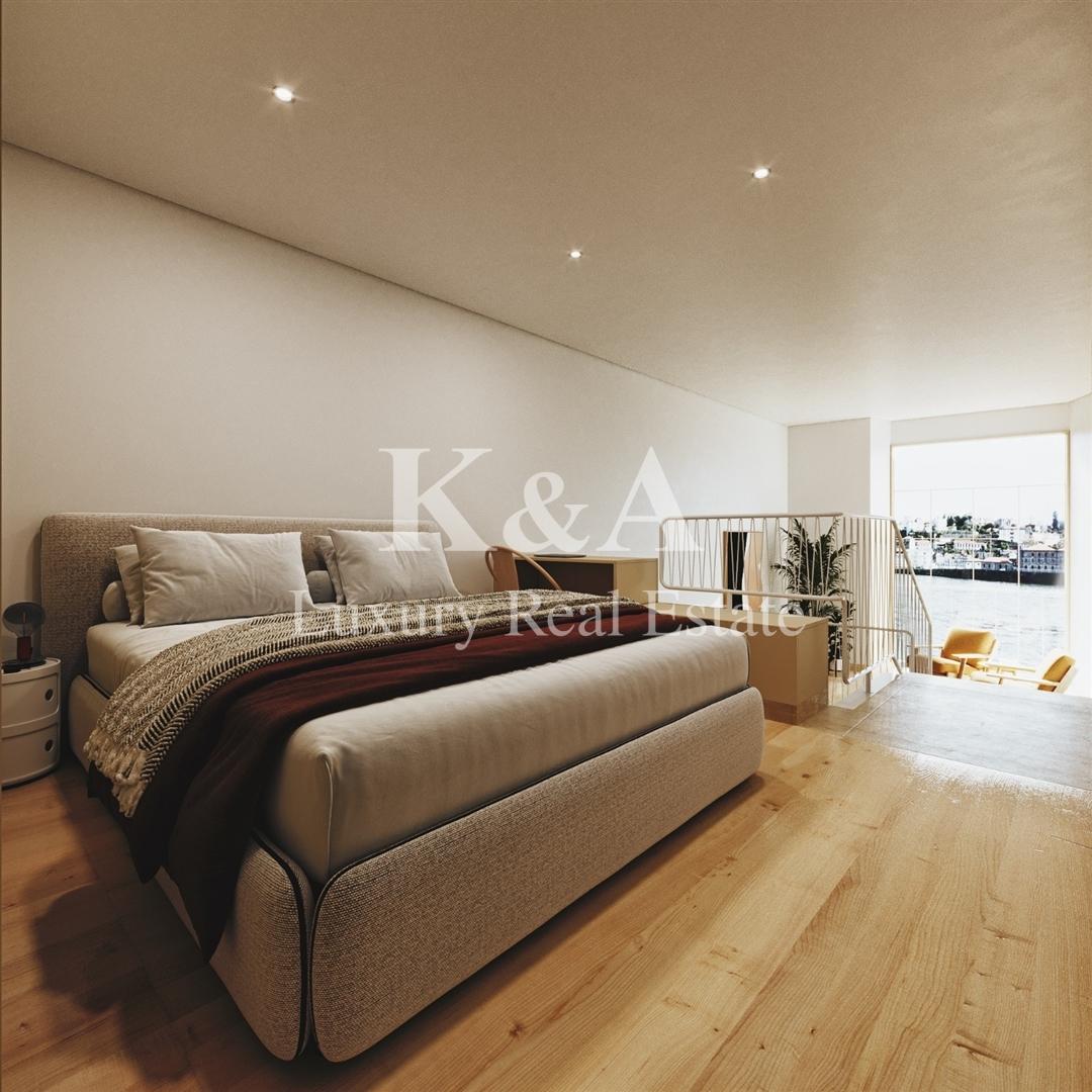 Apartamento T1 em primeira linha de rio em Gaia