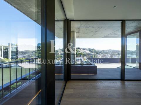 Apartamento com magníficas vistas sobre o Rio Douro