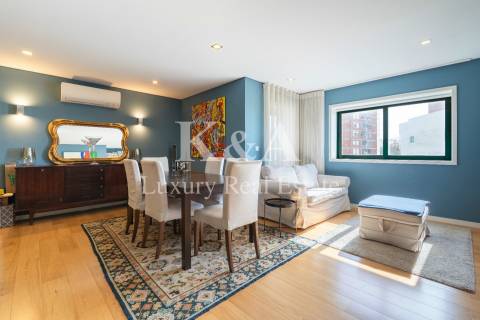 Apartamento T4 Duplex na Foz.