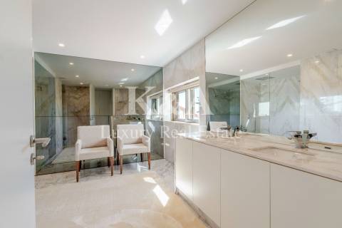 Apartamento T3 na primeira linha de mar na Foz