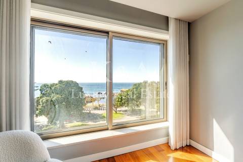 Apartamento T3 na primeira linha de mar na Foz