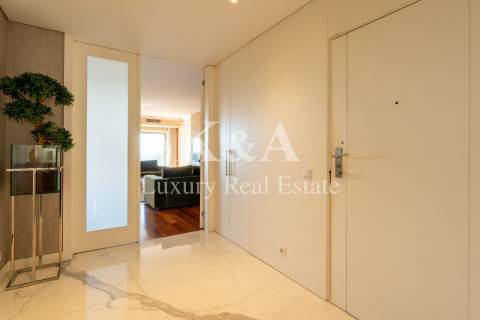 Apartamento T3 na primeira linha de mar na Foz