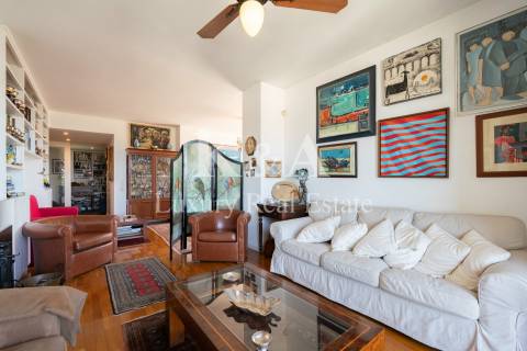 Apartamento T4+1 com vista mar, junto ao Parque da Cidade