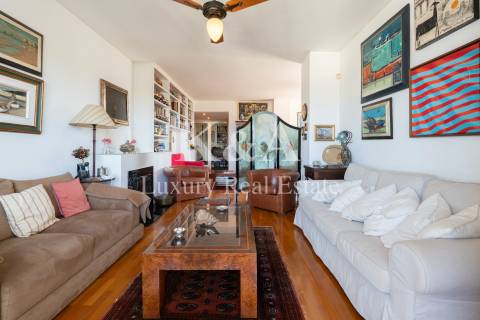 Apartamento T4+1 com vista mar, junto ao Parque da Cidade