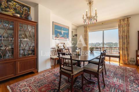 Apartamento T4+1 com vista mar, junto ao Parque da Cidade