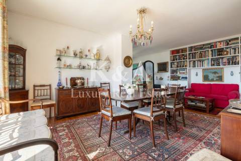 Apartamento T4+1 com vista mar, junto ao Parque da Cidade