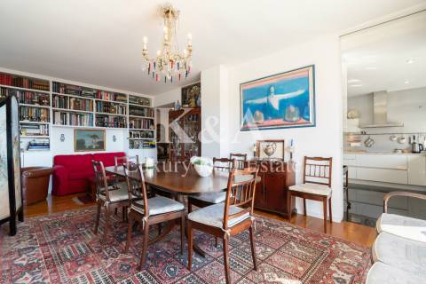 Apartamento T4+1 com vista mar, junto ao Parque da Cidade