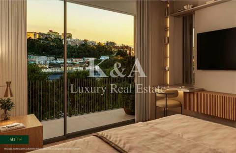 Apartamento T0+1 com 128 m² de jardim privado