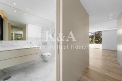 Moradia T4 com piscina, localizada a poucos passos das praias de Gaia