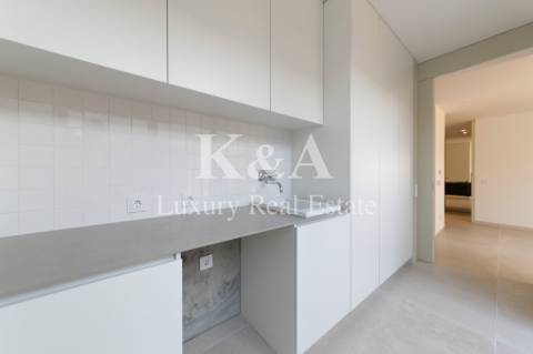 Moradia T4 com piscina, localizada a poucos passos das praias de Gaia