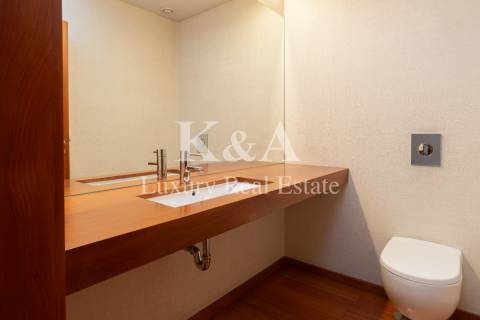 Moradia em banda T4+1 em condomínio fechado