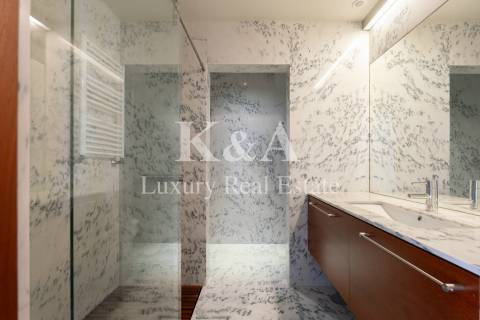 Moradia em banda T4+1 em condomínio fechado