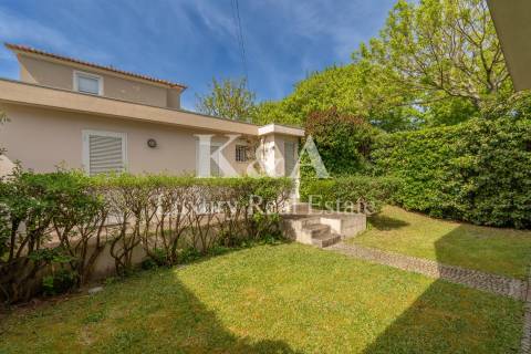 Moradia T3+1 na Foz com jardim