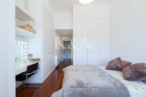 Apartamento com vista privilegiada sobre o rio Douro