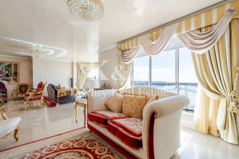 Apartamento T6 duplex com vistas panorâmicas sobre o Rio Douro e o mar