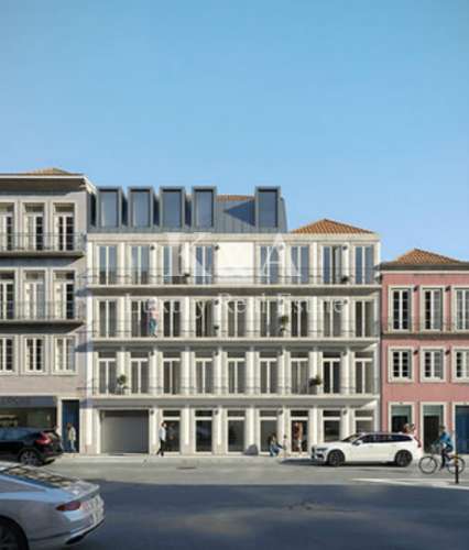 Apartamento T2+1 com Terraço na Baixa do Porto.