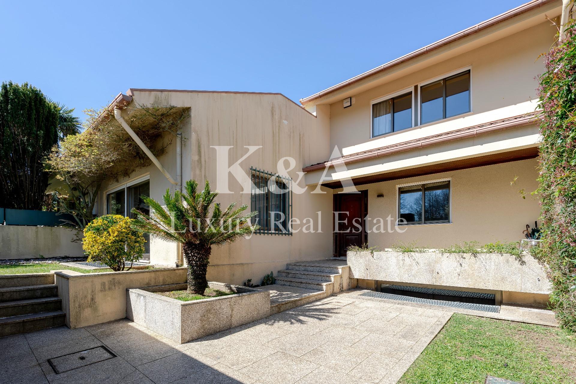 Moradia V5 com jardim na Foz