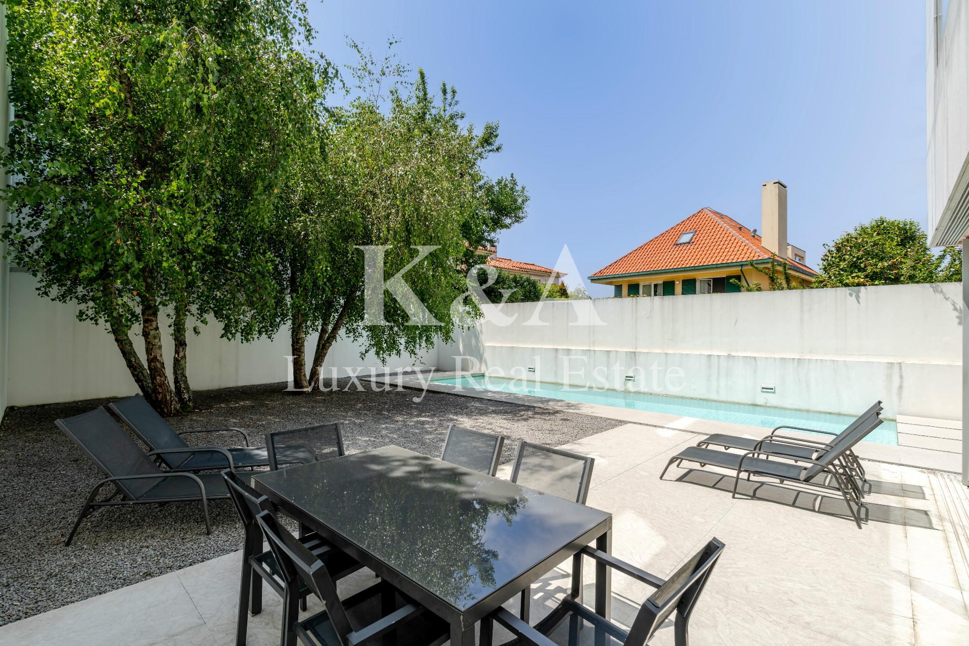 Moradia na Foz, com jardim e piscina