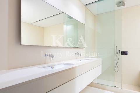 Apartamento T3 em primeira linha de mar na Foz.