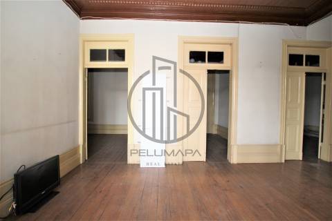 Prédio T7 Venda em Vila Nova de Famalicão e Calendário,Vila Nova de Famalicão