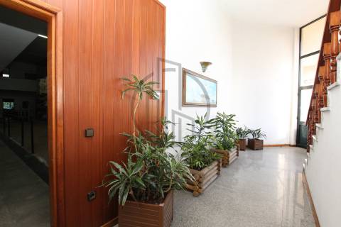 Armazém  Venda em Antas e Abade de Vermoim,Vila Nova de Famalicão