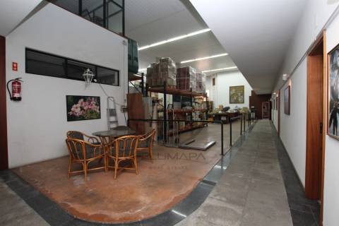 Armazém  Venda em Antas e Abade de Vermoim,Vila Nova de Famalicão