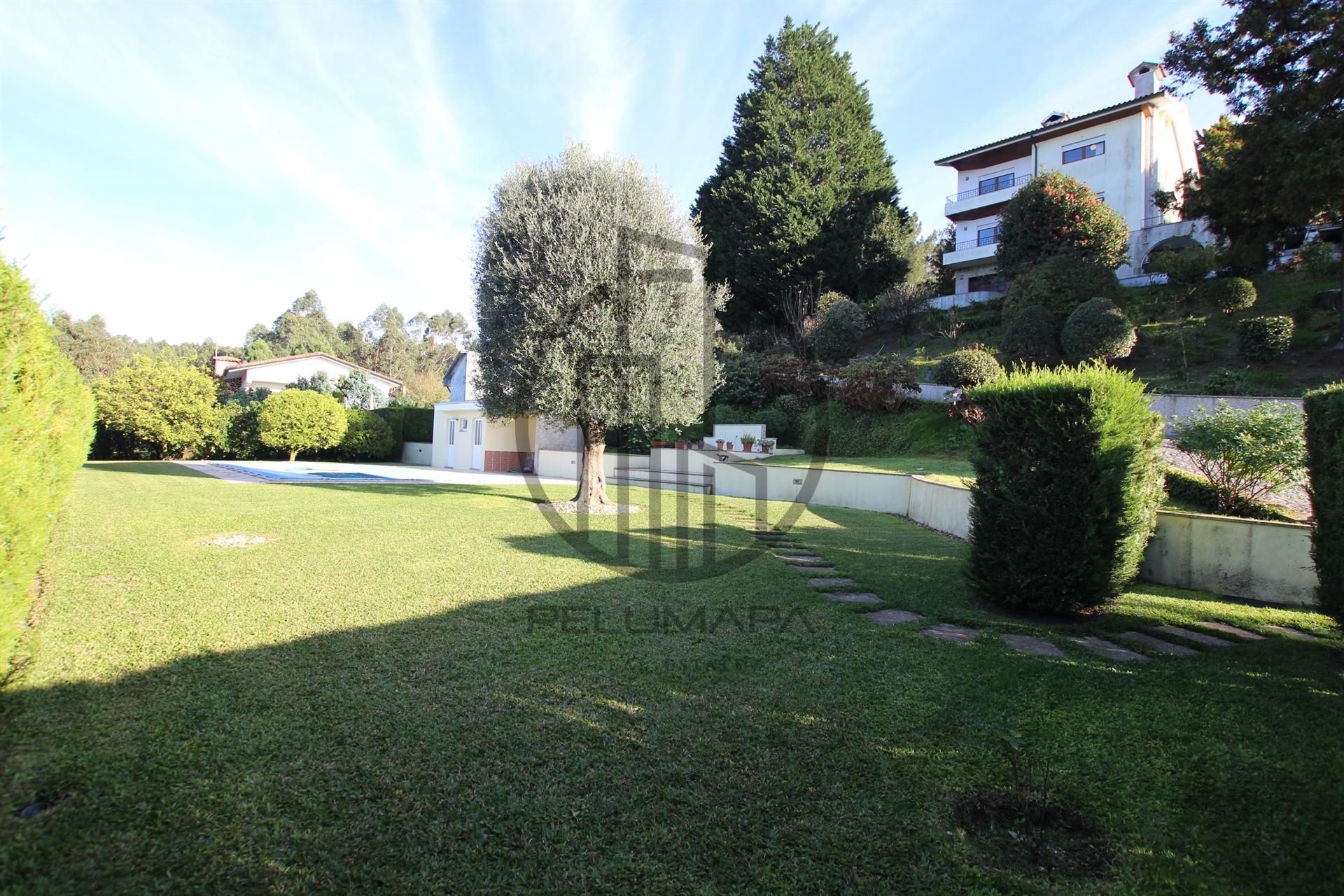 Moradia Isolada T5 Venda em Castelões,Vila Nova de Famalicão