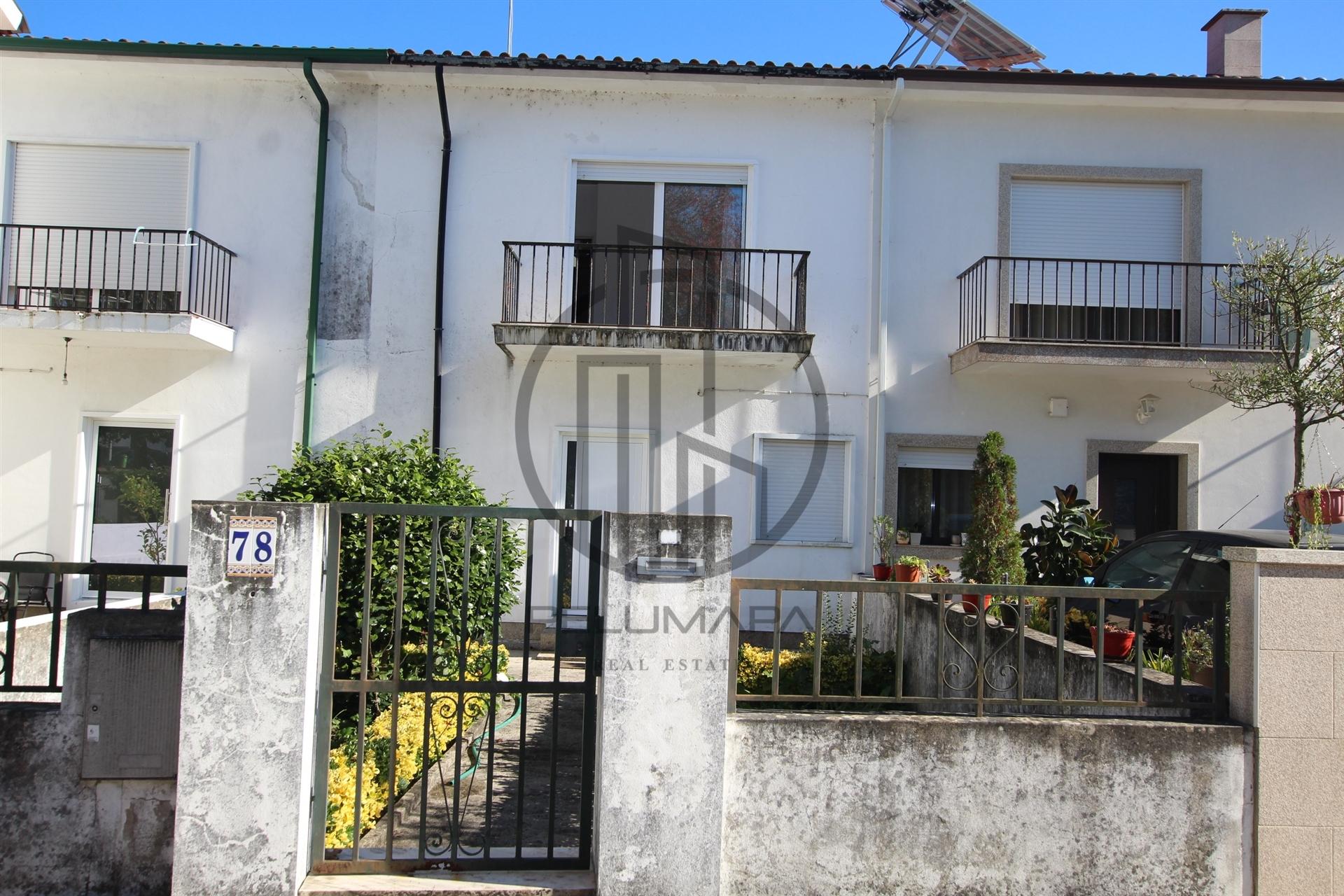 Moradia T3 Arrendamento em Oliveira (São Mateus),Vila Nova de Famalicão