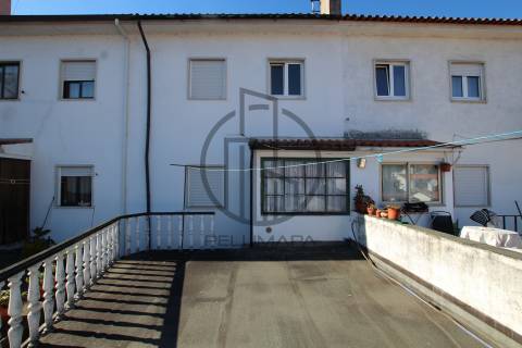 Moradia T3 Arrendamento em Oliveira (São Mateus),Vila Nova de Famalicão