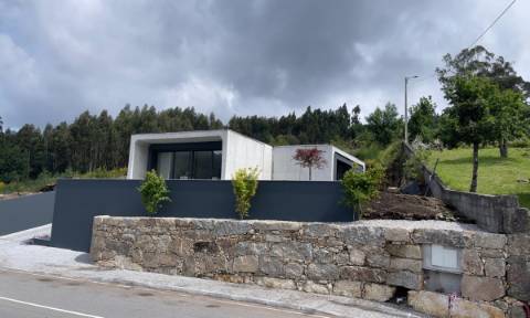 Moradia T3 Venda em Leitões, Oleiros e Figueiredo,Guimarães